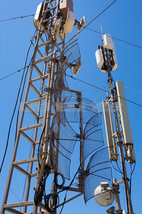 通訊站與通訊設(shè)備 連接世界的基石
